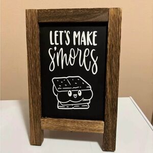 Wooden S'mores Sign